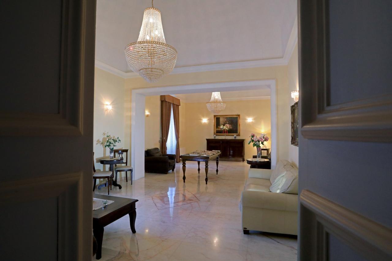 Palazzo Volta Boutique Luxury B&B 나르도 외부 사진